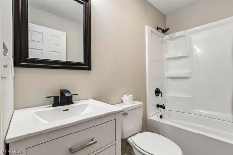 38849 Adkins Road Willoughby OH 44094