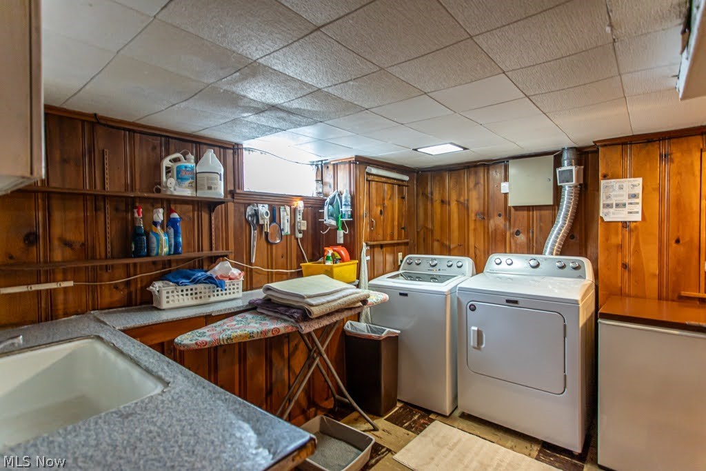 1531 Westview Drive NE Warren OH 44483