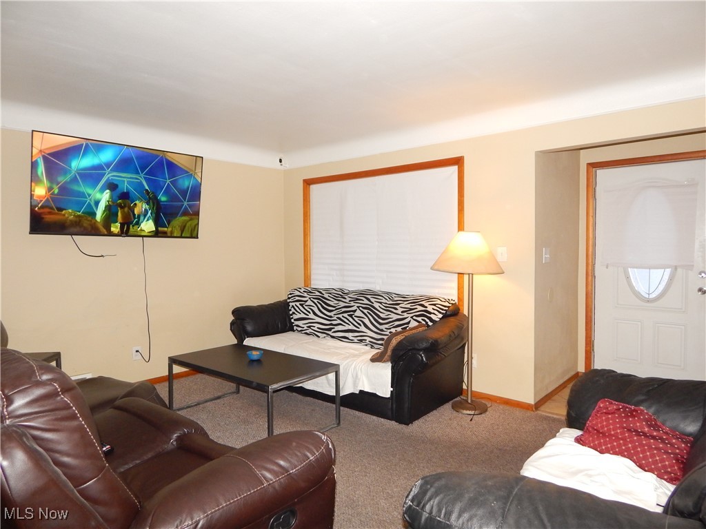 12701 Oakview Boulevard Garfield Heights OH 44125