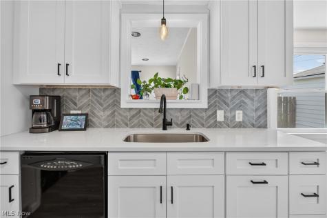 3954 Lansdale Road University Heights OH 44118