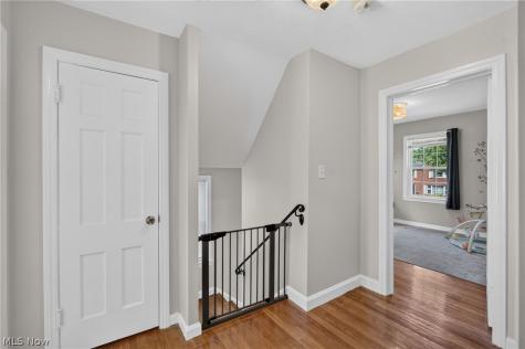 3954 Lansdale Road University Heights OH 44118