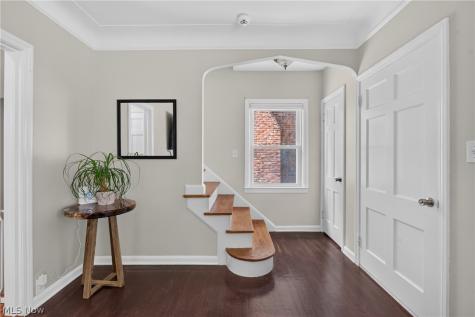 3954 Lansdale Road University Heights OH 44118