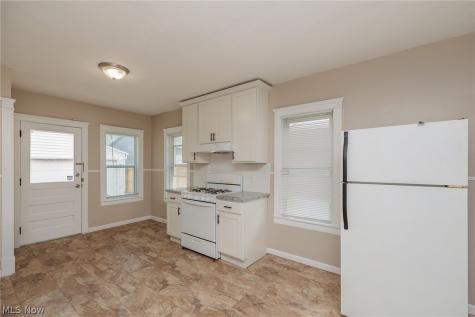 3720 Biddulph Avenue Cleveland OH 44109