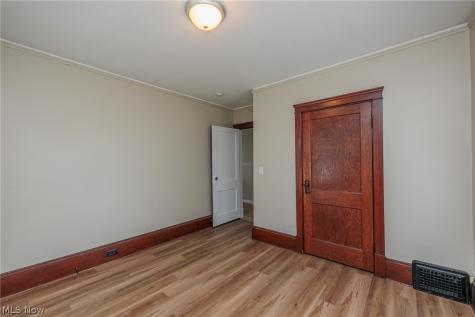 3720 Biddulph Avenue Cleveland OH 44109