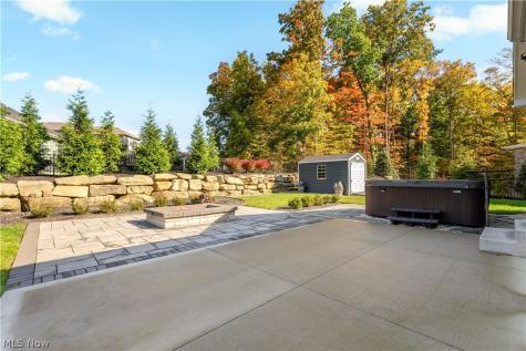 2761 Weeping Pine Drive Medina OH 44256