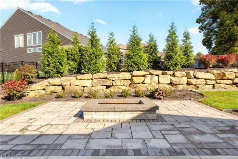 2761 Weeping Pine Drive Medina OH 44256
