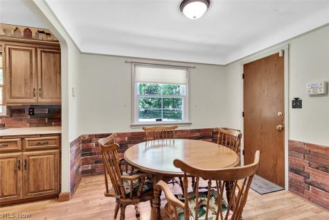 7761 Big Creek Parkway Middleburg Heights OH 44130