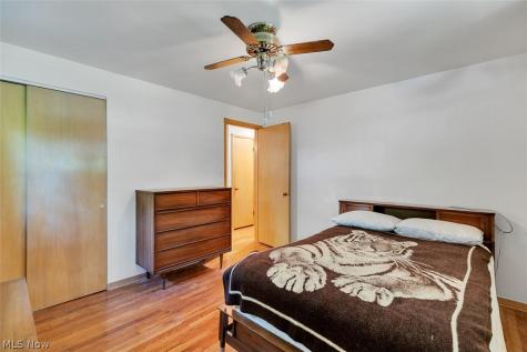 7761 Big Creek Parkway Middleburg Heights OH 44130