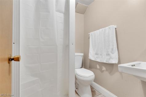7761 Big Creek Parkway Middleburg Heights OH 44130