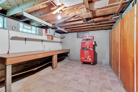 7761 Big Creek Parkway Middleburg Heights OH 44130