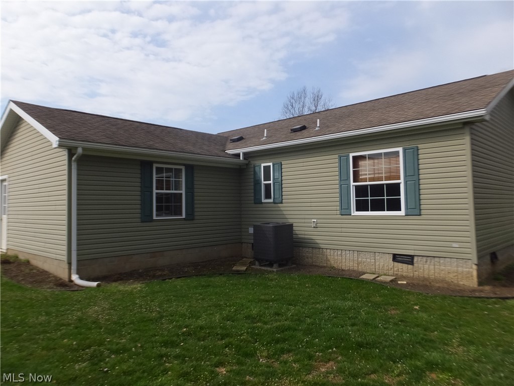 330 Gemini Drive Dover OH 44622