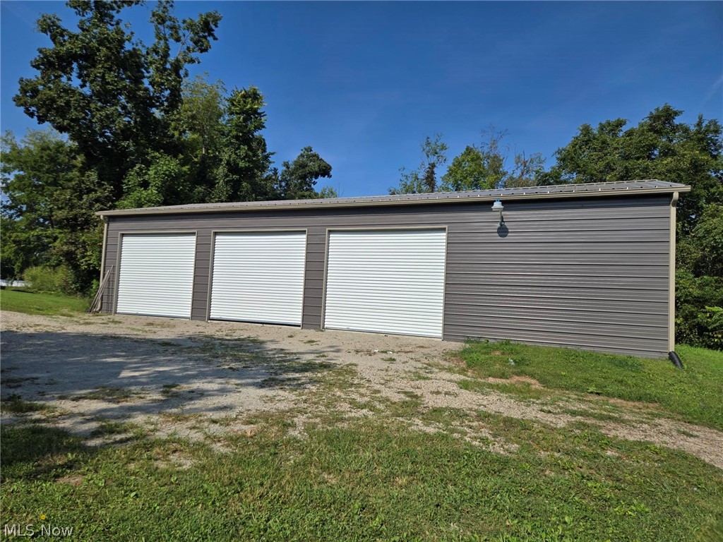 1840 E Airport Road NE Mcconnelsville OH 43756