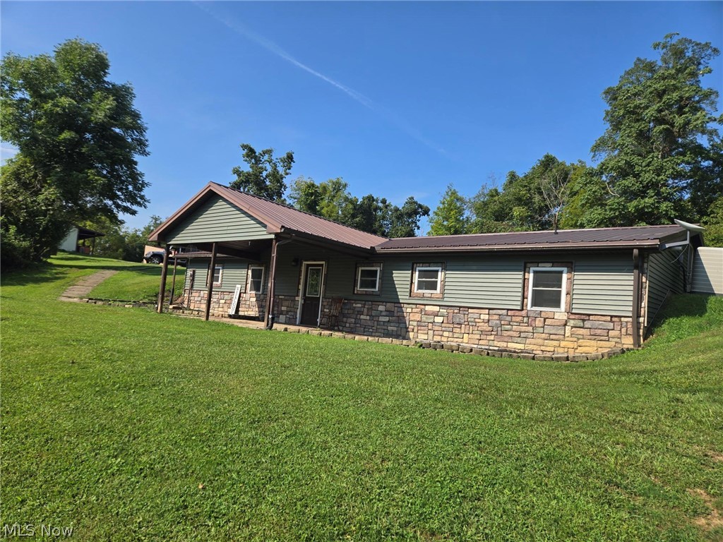 1840 E Airport Road NE Mcconnelsville OH 43756