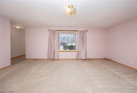 206 Ellsworth Drive Marietta OH 45750