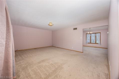 206 Ellsworth Drive Marietta OH 45750