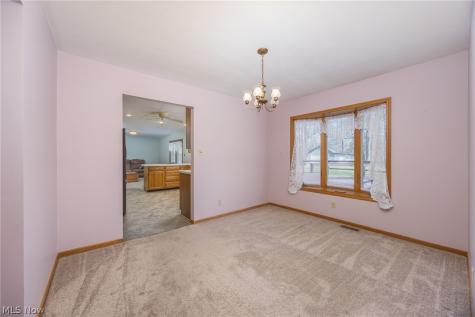 206 Ellsworth Drive Marietta OH 45750