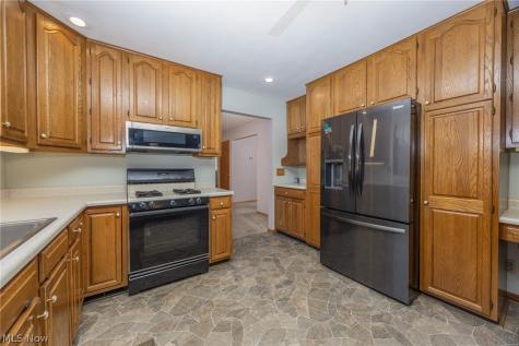206 Ellsworth Drive Marietta OH 45750