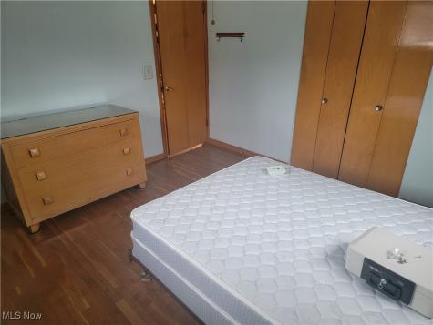 6213 Siegler Drive Brook Park OH 44142