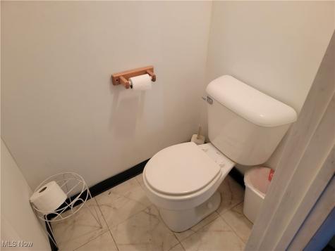 6213 Siegler Drive Brook Park OH 44142