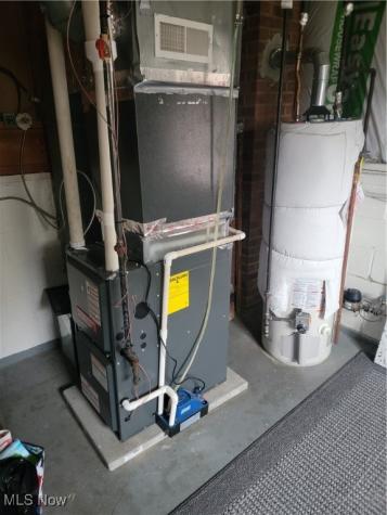 6213 Siegler Drive Brook Park OH 44142