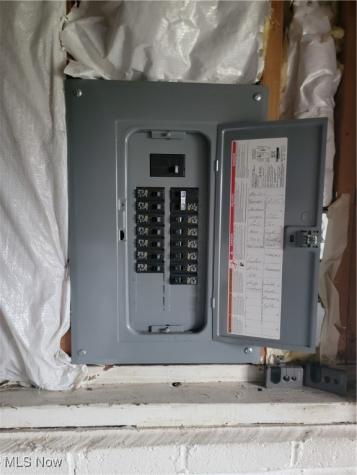 6213 Siegler Drive Brook Park OH 44142