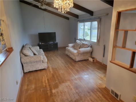 6213 Siegler Drive Brook Park OH 44142