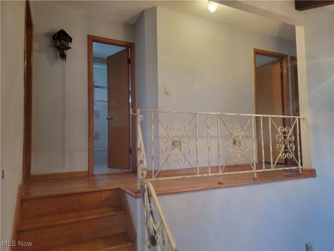 6213 Siegler Drive Brook Park OH 44142