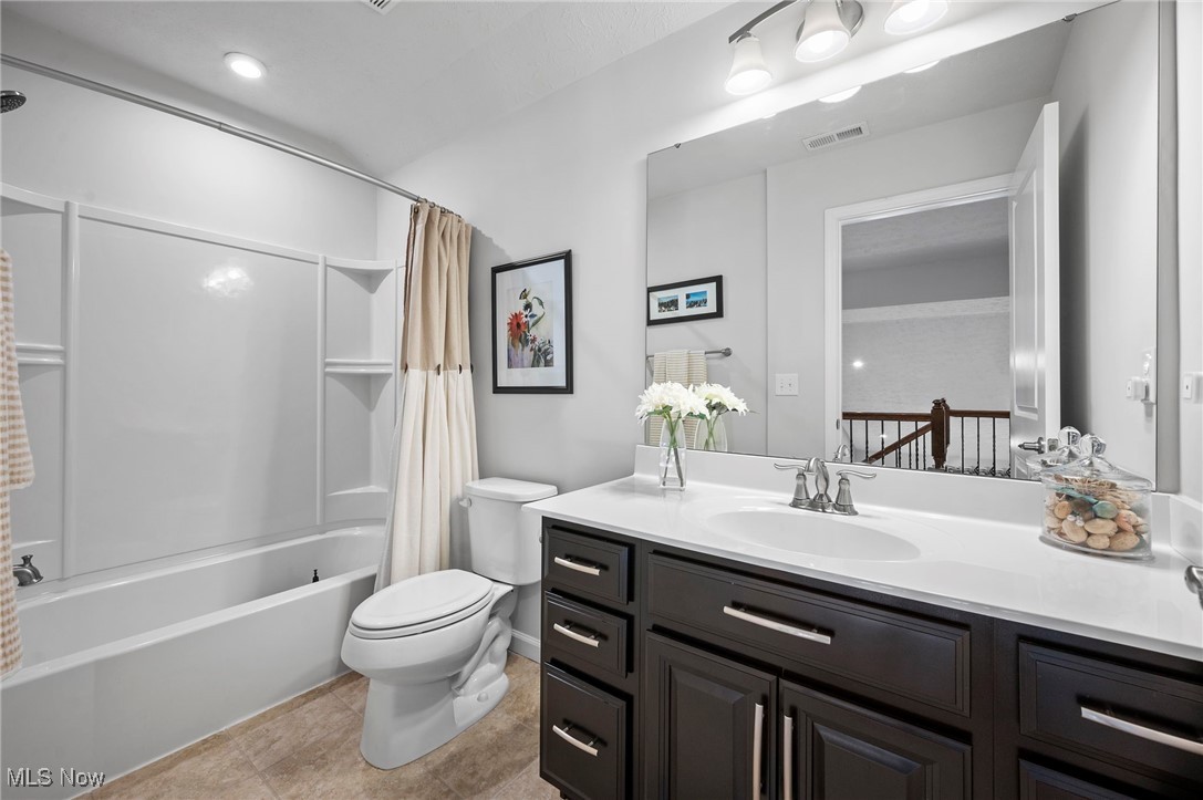 310 Lakeland Way Aurora OH 44202