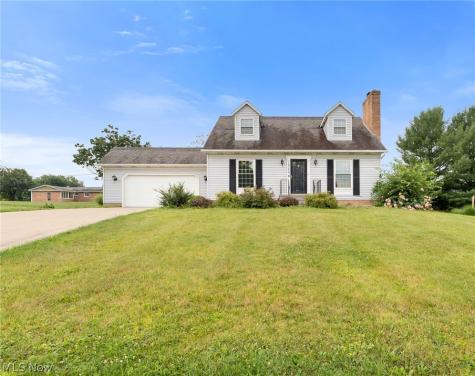 1846 Opal Street Louisville OH 44641