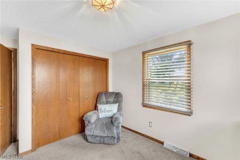 1846 Opal Street Louisville OH 44641