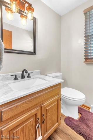 1846 Opal Street Louisville OH 44641