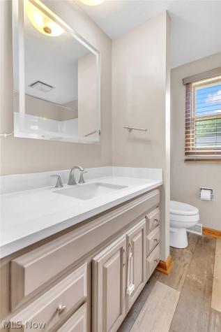 1846 Opal Street Louisville OH 44641
