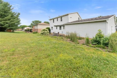 1846 Opal Street Louisville OH 44641
