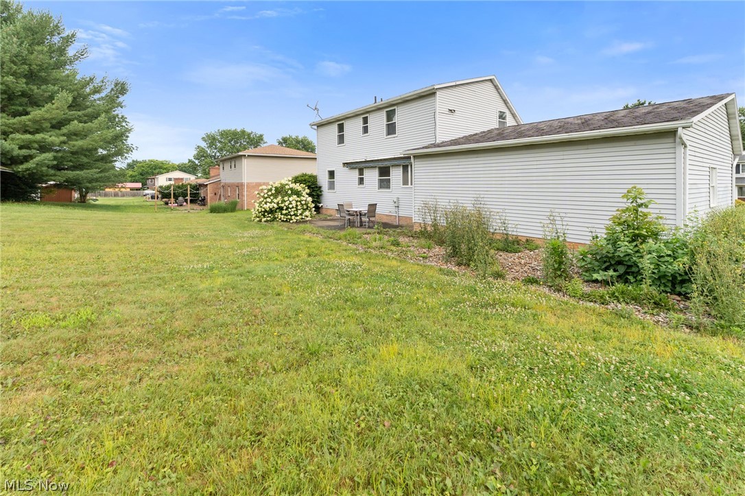 1846 Opal Street Louisville OH 44641