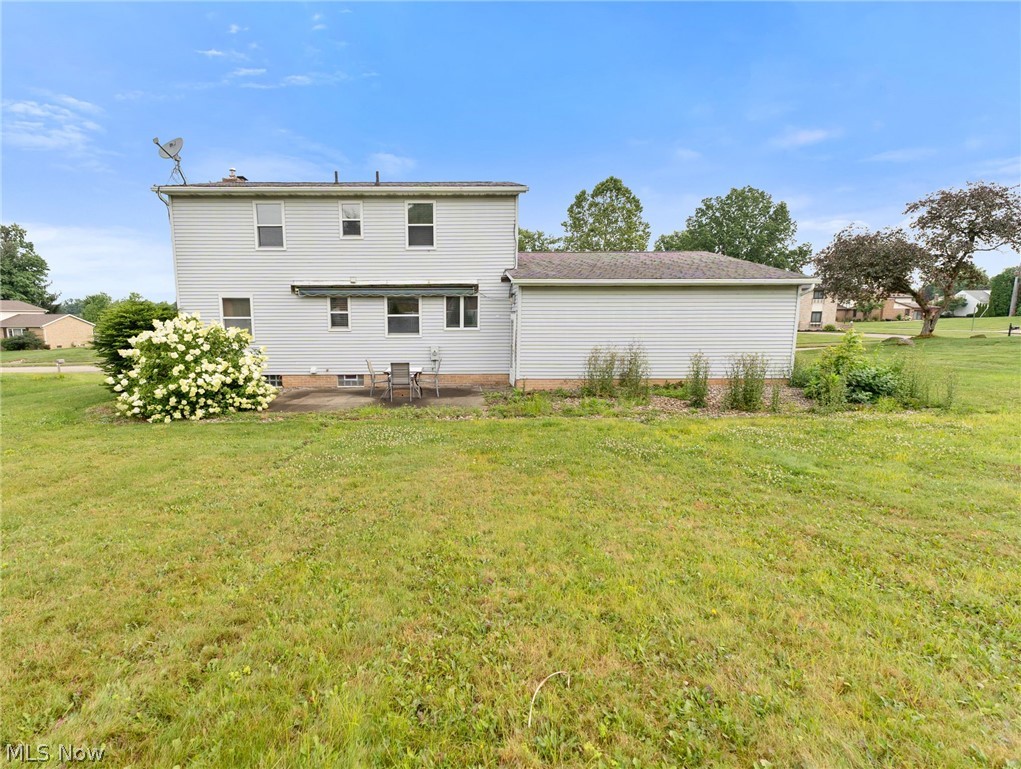 1846 Opal Street Louisville OH 44641