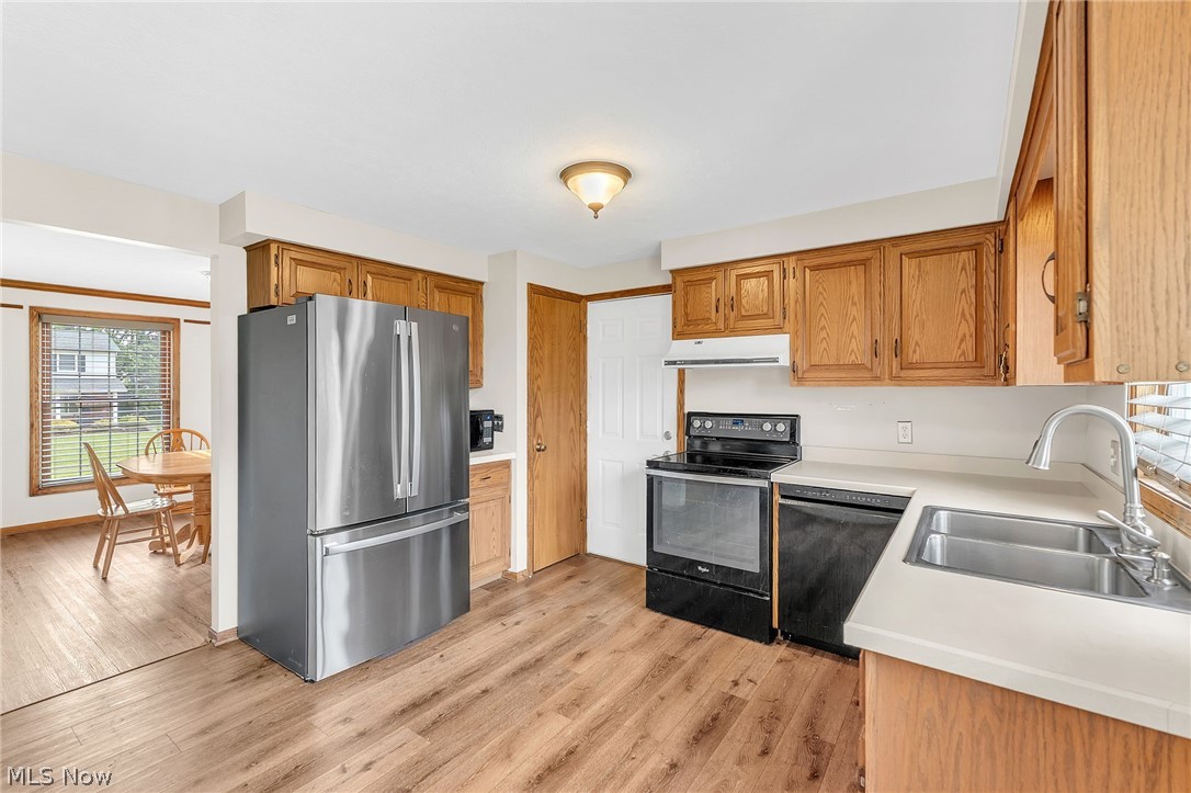 1846 Opal Street Louisville OH 44641