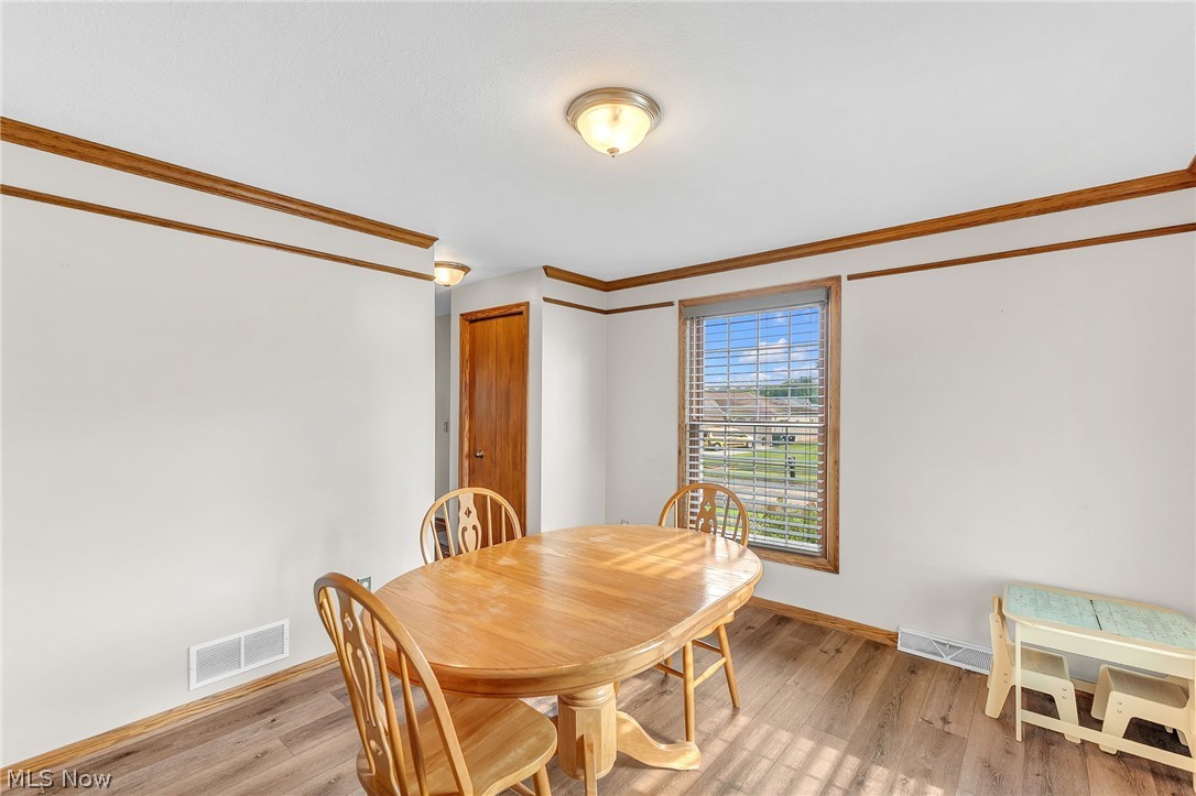 1846 Opal Street Louisville OH 44641