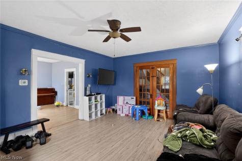 788 Caledonia Street Youngstown OH 44502
