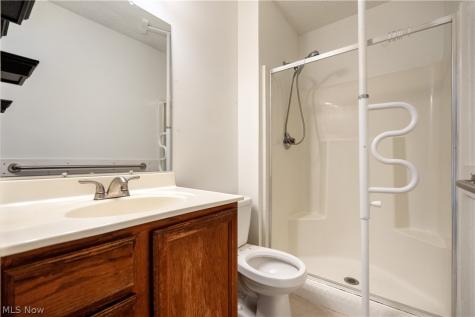 1301 Greenridge Drive NE Massillon OH 44646