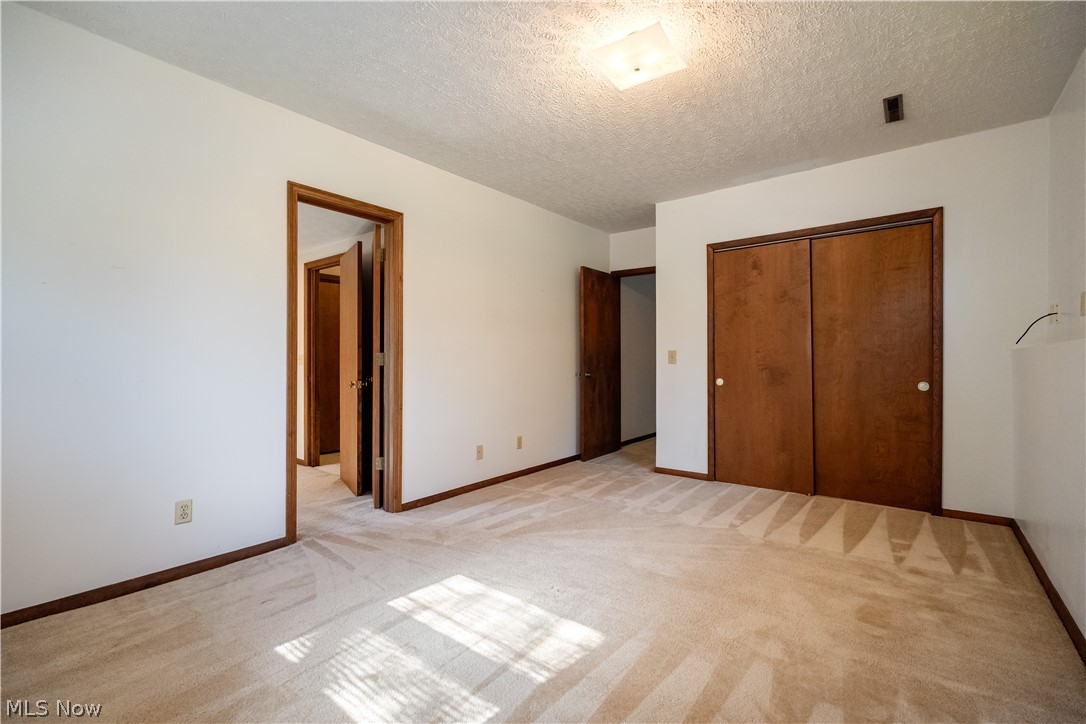 1301 Greenridge Drive NE Massillon OH 44646