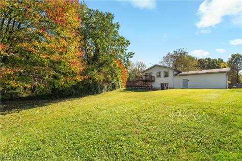 1301 Greenridge Drive NE Massillon OH 44646