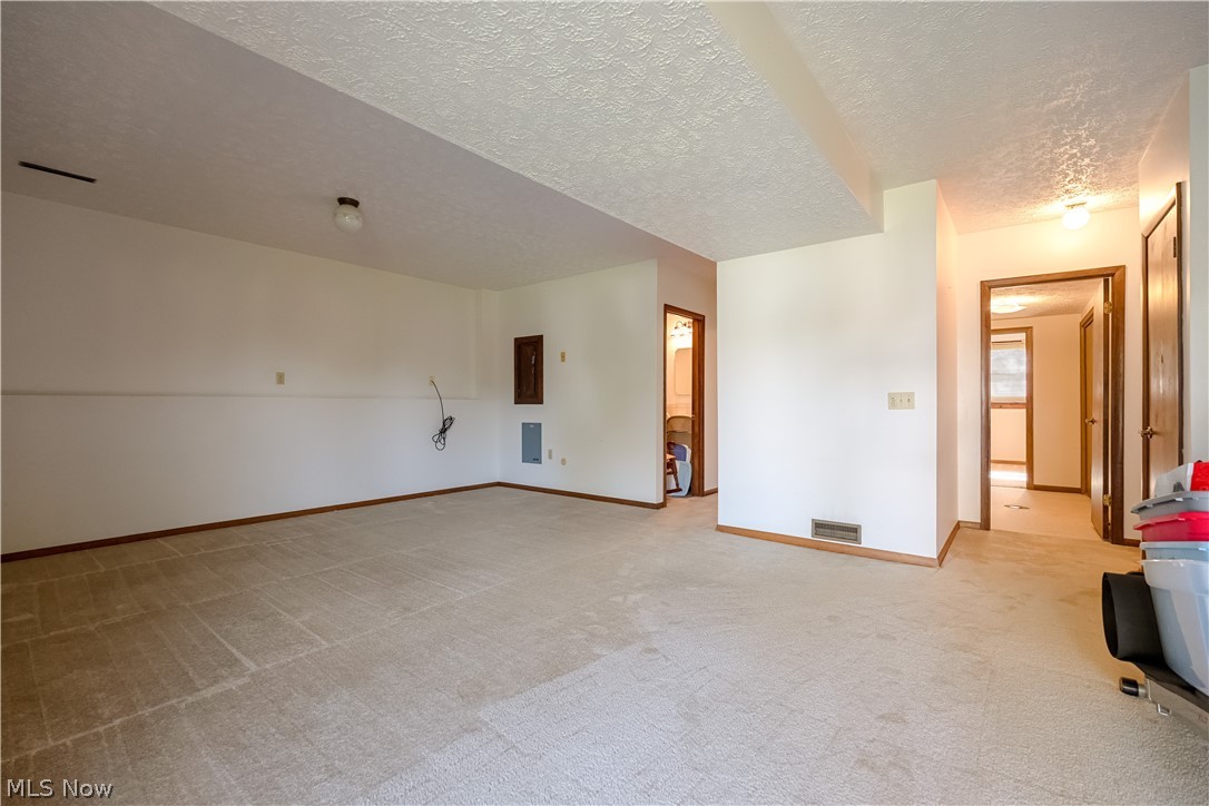 1301 Greenridge Drive NE Massillon OH 44646