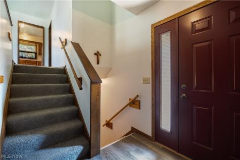 1301 Greenridge Drive NE Massillon OH 44646