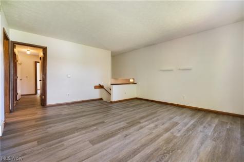 1301 Greenridge Drive NE Massillon OH 44646