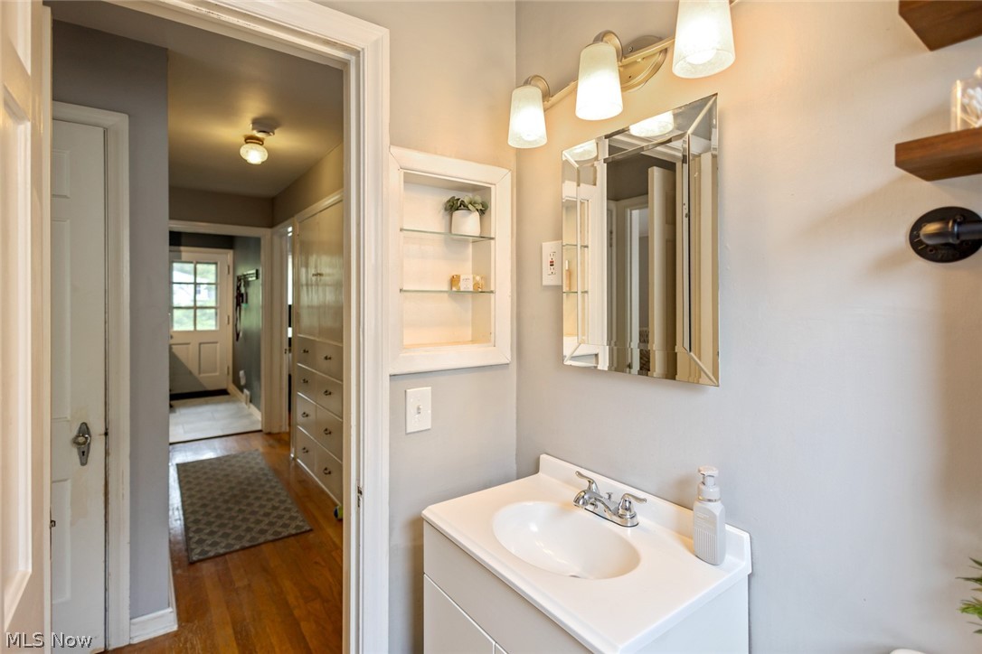 1393 Dorsh Road South Euclid OH 44121