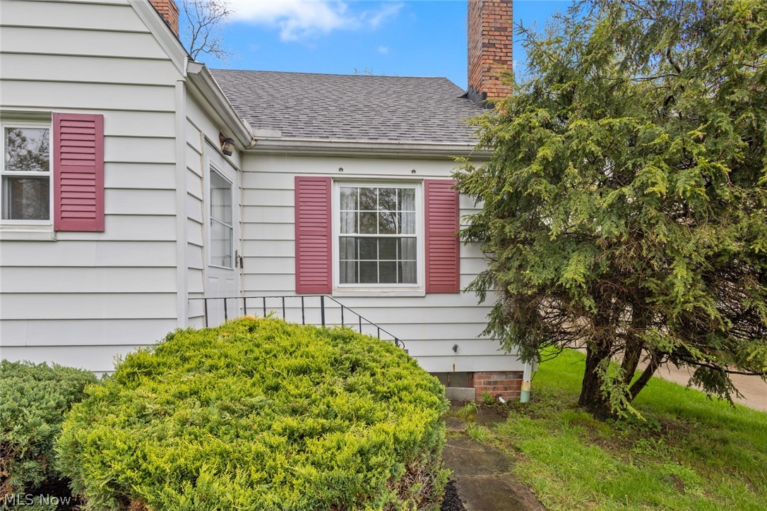 1393 Dorsh Road South Euclid OH 44121