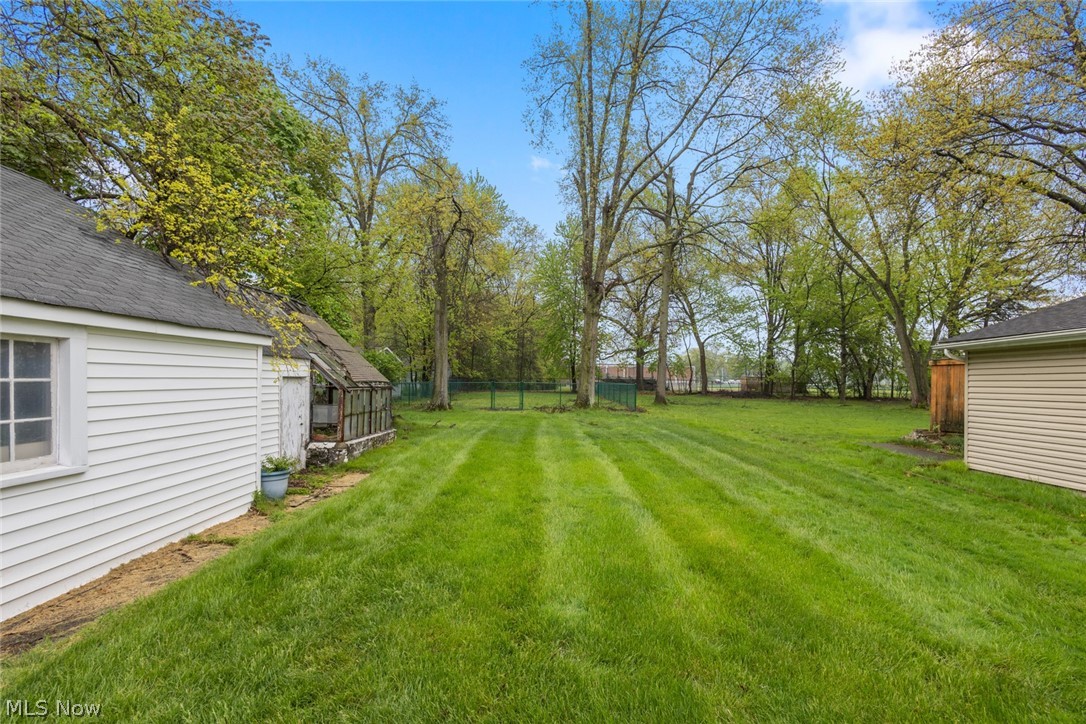 1393 Dorsh Road South Euclid OH 44121