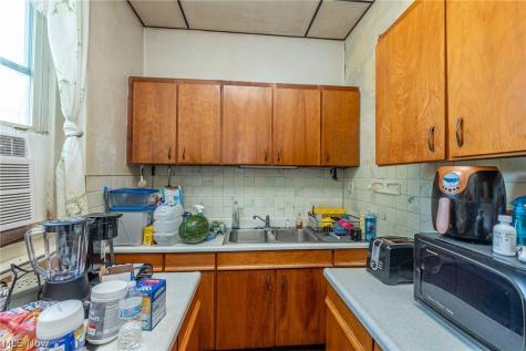 4101 John Avenue Cleveland OH 44113