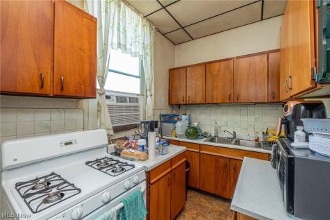 4101 John Avenue Cleveland OH 44113