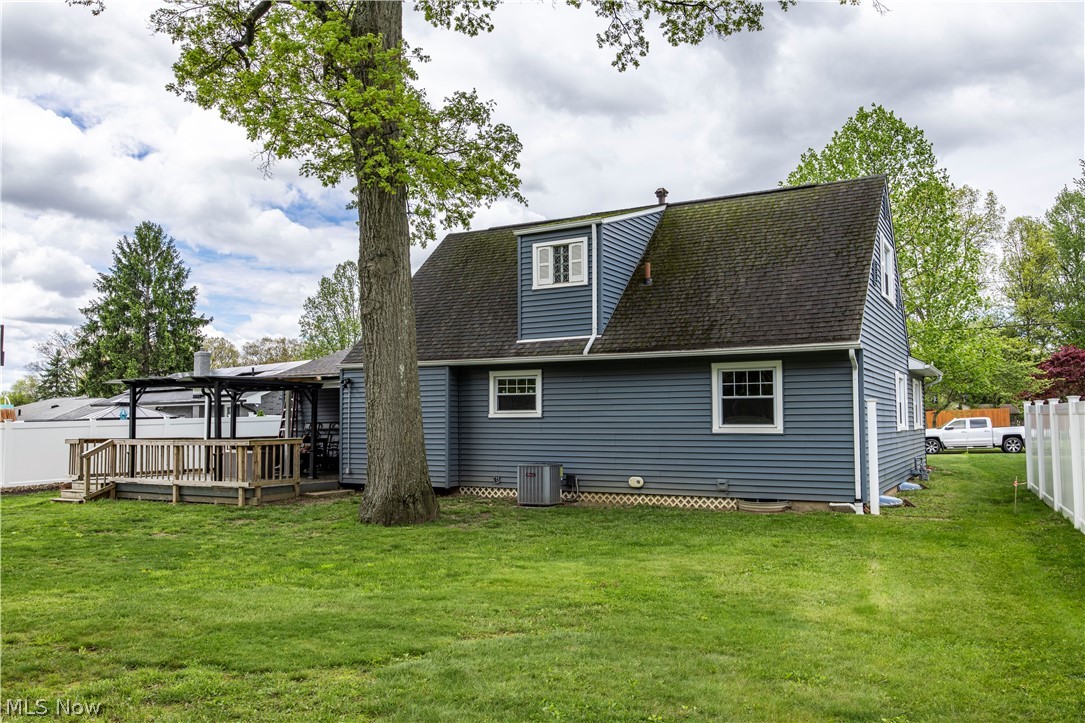 537 Eric Drive Tallmadge OH 44278